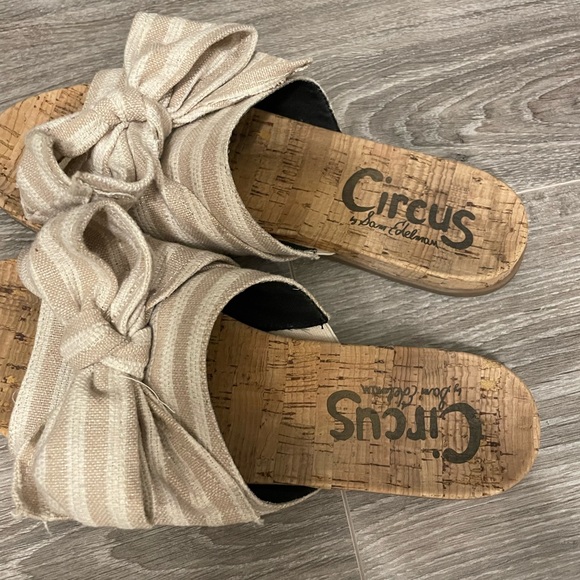 Sam Edelman slides with fabric bow - Picture 4 of 5